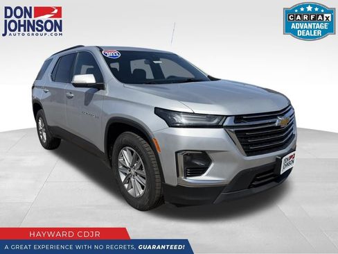 Used 2022 Chevrolet Traverse LT AWD/4WD image 1