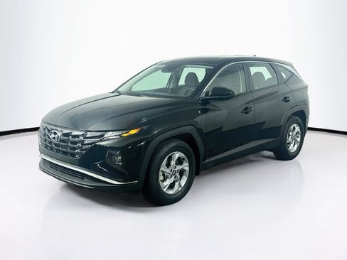 Used 2024 Hyundai Tucson SE FWD image 3