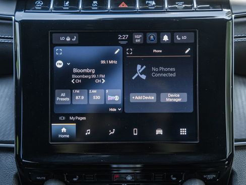 Used 2024 Jeep Grand Cherokee Altitude image 21