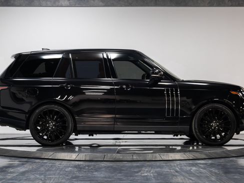 Used 2022 Land Rover Range Rover Autobiography image 17