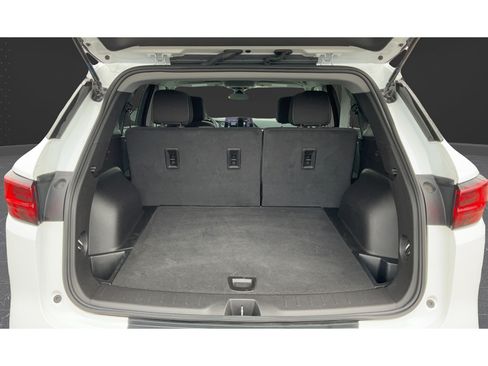 Certified 2025 Chevrolet Blazer LT AWD/4WD image 32