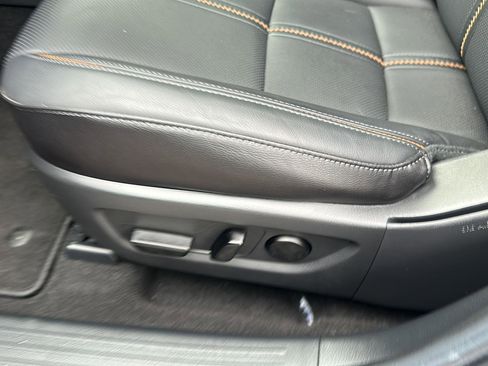 Used 2025 MAZDA CX-50 AWD 2.5 Hybrid w/ Premium Pkg image 18