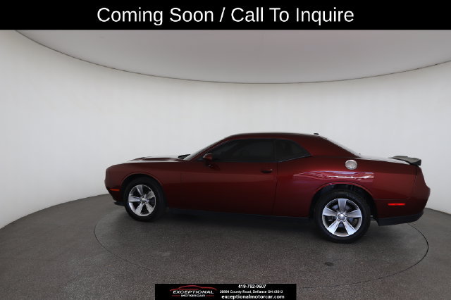 Used 2017 Dodge Challenger SXT RWD image 7