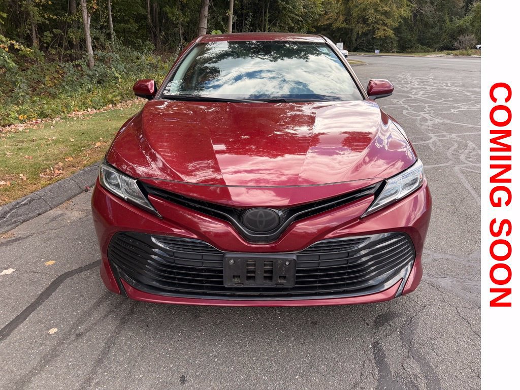 Used 2020 Toyota Camry LE FWD image 3