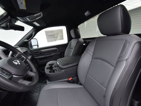 New 2026 RAM 5500 Tradesman image 34