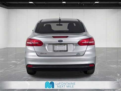 Used 2017 Ford Focus SE image 4