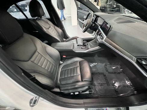 Used 2019 BMW 330i Sedan w/ M Sport Package image 28