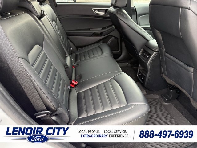 Certified 2024 Ford Edge SEL w/ Convenience Package AWD/4WD image 12