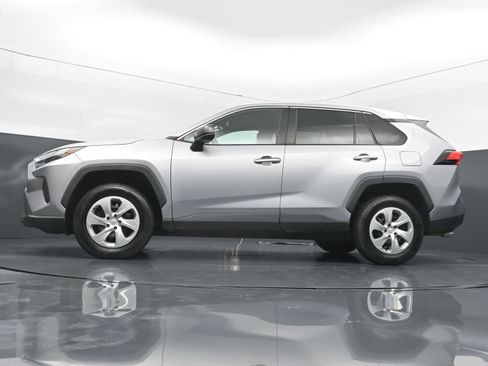 Used 2023 Toyota RAV4 LE FWD image 36