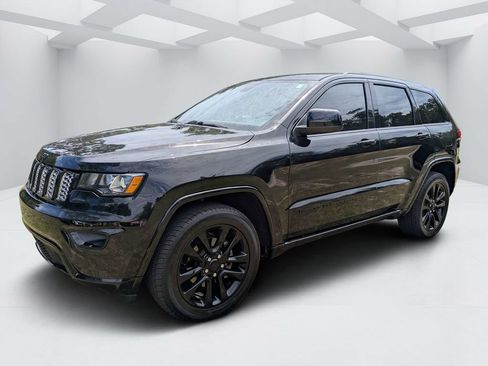 Used 2019 Jeep Grand Cherokee Altitude RWD image 7