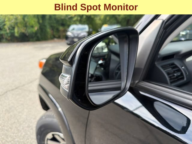 Certified 2024 Toyota 4Runner TRD Off-Road Premium w/ Moonroof Package AWD/4WD image 7