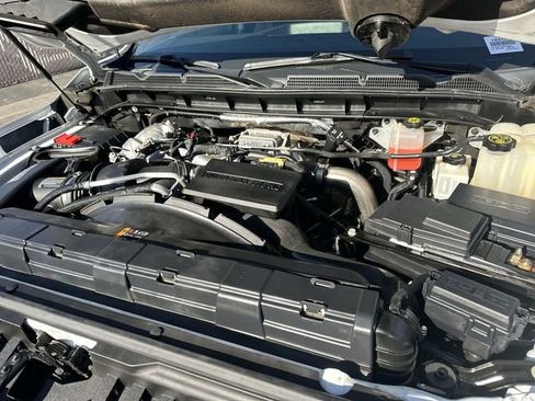 Used 2021 GMC Sierra 3500 SLE w/ SLE Value Package image 28