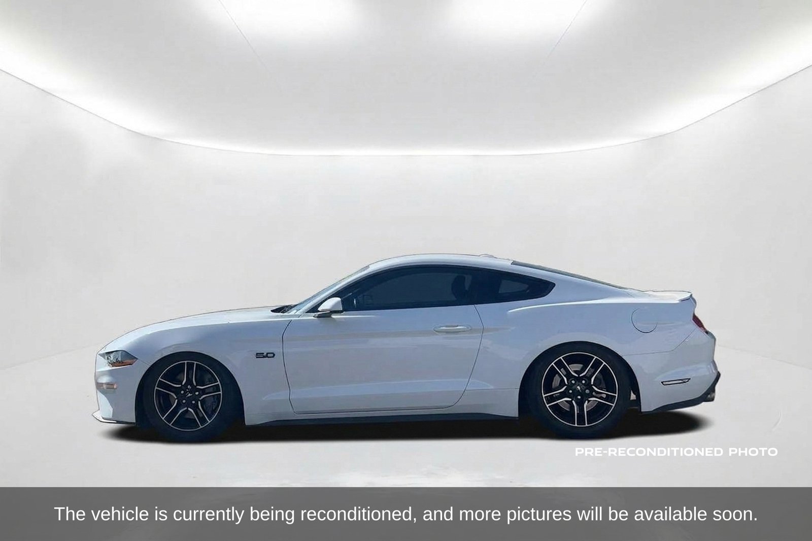 Used 2022 Ford Mustang GT w/ Equipment Group 301A RWD image 9