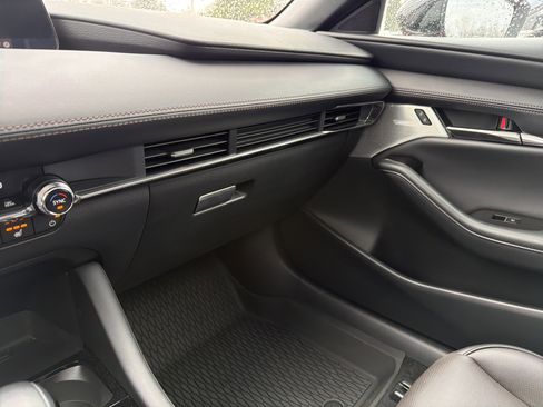 Certified 2025 MAZDA MAZDA3 Hatchback w/Premium Plus Pkg image 36