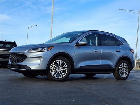 Used 2022 Ford Escape SEL image 2