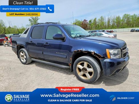 Used 2011 Chevrolet Avalanche LS w/ Convenience Package AWD/4WD image 5