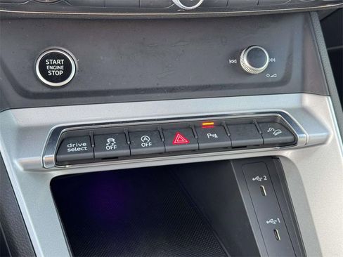 Used 2022 Audi Q3 2.0T Premium Plus w/ Premium Plus Package image 26