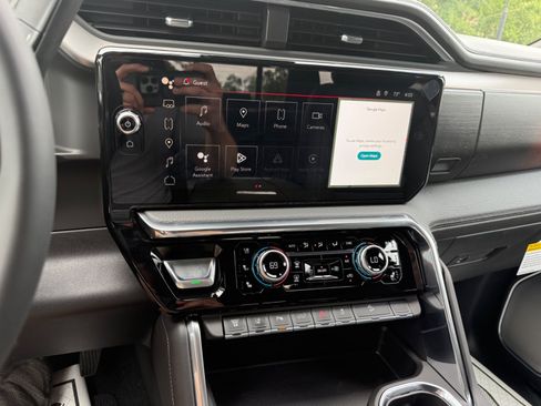 New 2026 GMC Sierra 2500 Denali AWD/4WD image 32