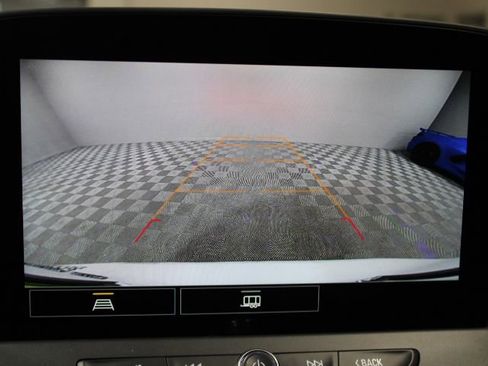 Used 2023 Chevrolet Blazer LT image 4