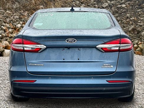 Used 2019 Ford Fusion SEL image 3