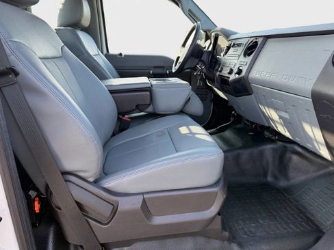 Used 2015 Ford F250 XL w/ Power Equipment Group image 7