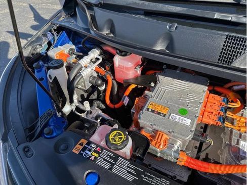 Used 2019 Chevrolet Bolt Premier w/ Infotainment Package image 35