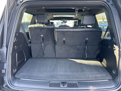 New 2024 Jeep Wagoneer 4WD w/ Premium Group I image 14