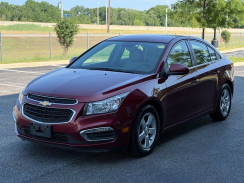 Used 2015 Chevrolet Cruze LT FWD image 4
