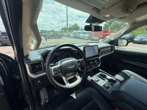 Used 2022 Ford Expedition XLT AWD/4WD image 21