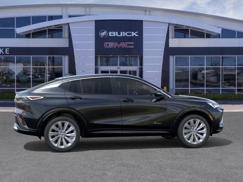 New 2026 Buick Envista Avenir FWD image 5