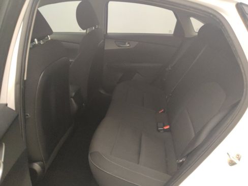 Used 2019 Kia Forte LXS FWD image 18