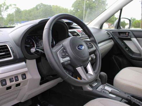 Used 2018 Subaru Forester 2.5i Premium image 15