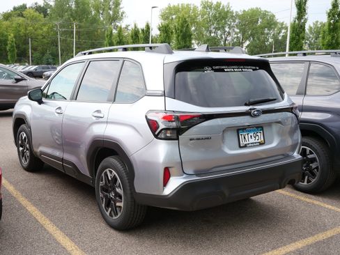 Used 2026 Subaru Forester Premium AWD/4WD image 7