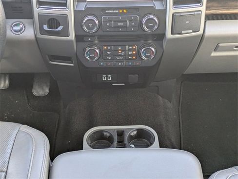 Used 2018 Ford F150 Lariat image 19