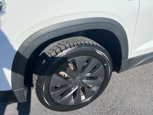 Used 2022 Volkswagen Taos S image 28