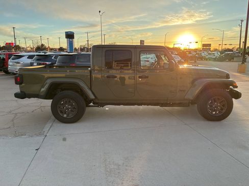 New 2026 Jeep Gladiator Sport image 7