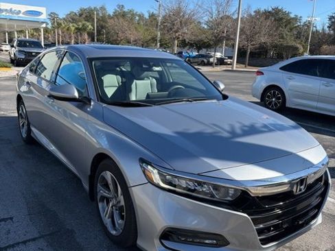 Used 2018 Honda Accord EX image 2