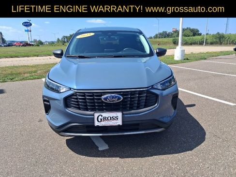 Used 2025 Ford Escape Active AWD/4WD image 3
