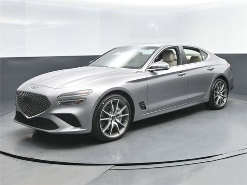 New 2026 Genesis G70 2.5T image 1