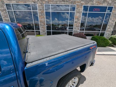Used 2018 Chevrolet Silverado 1500 LT w/ All Star Edition AWD/4WD image 28