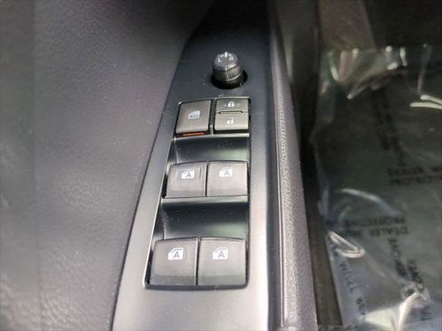 Certified 2019 Toyota Camry LE image 20