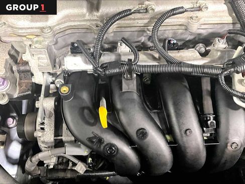 Used 2021 Toyota Corolla LE FWD image 33