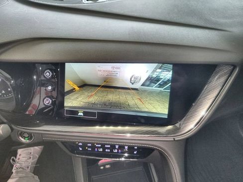 Used 2023 Buick Envision Essence FWD image 17