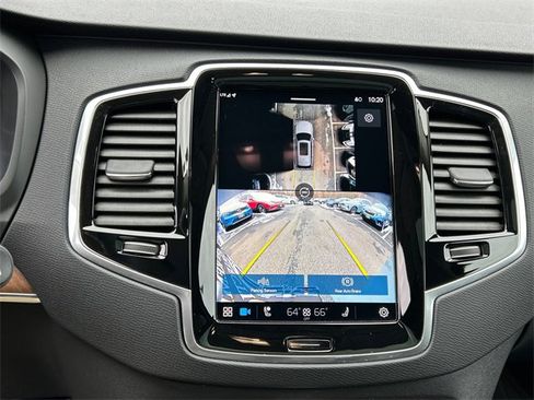 Used 2024 Volvo XC90 B6 Plus image 16