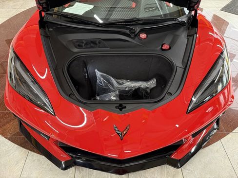 Used 2022 Chevrolet Corvette Stingray Premium Cpe w/ Z51 Performance Package image 8