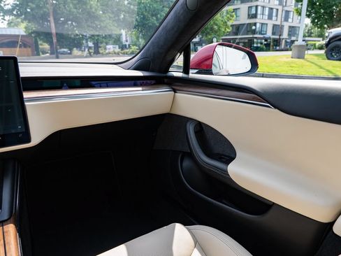 Used 2022 Tesla Model S AWD/4WD image 11
