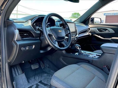 Used 2023 Chevrolet Traverse LT w/ LPO, Floor Liner Package AWD/4WD image 8