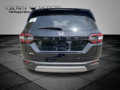 Used 2025 Honda Pilot EX-L image 10