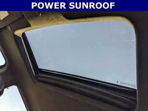 Used 2025 GMC Sierra 2500 Denali Ultimate image 2