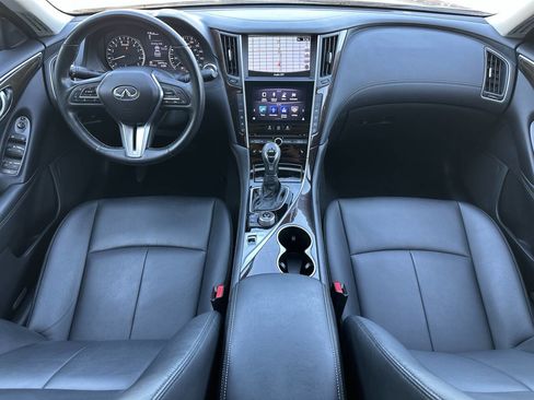 Used 2019 INFINITI Q50 Luxe w/ Essential Package (3.0T Luxe) AWD/4WD image 16
